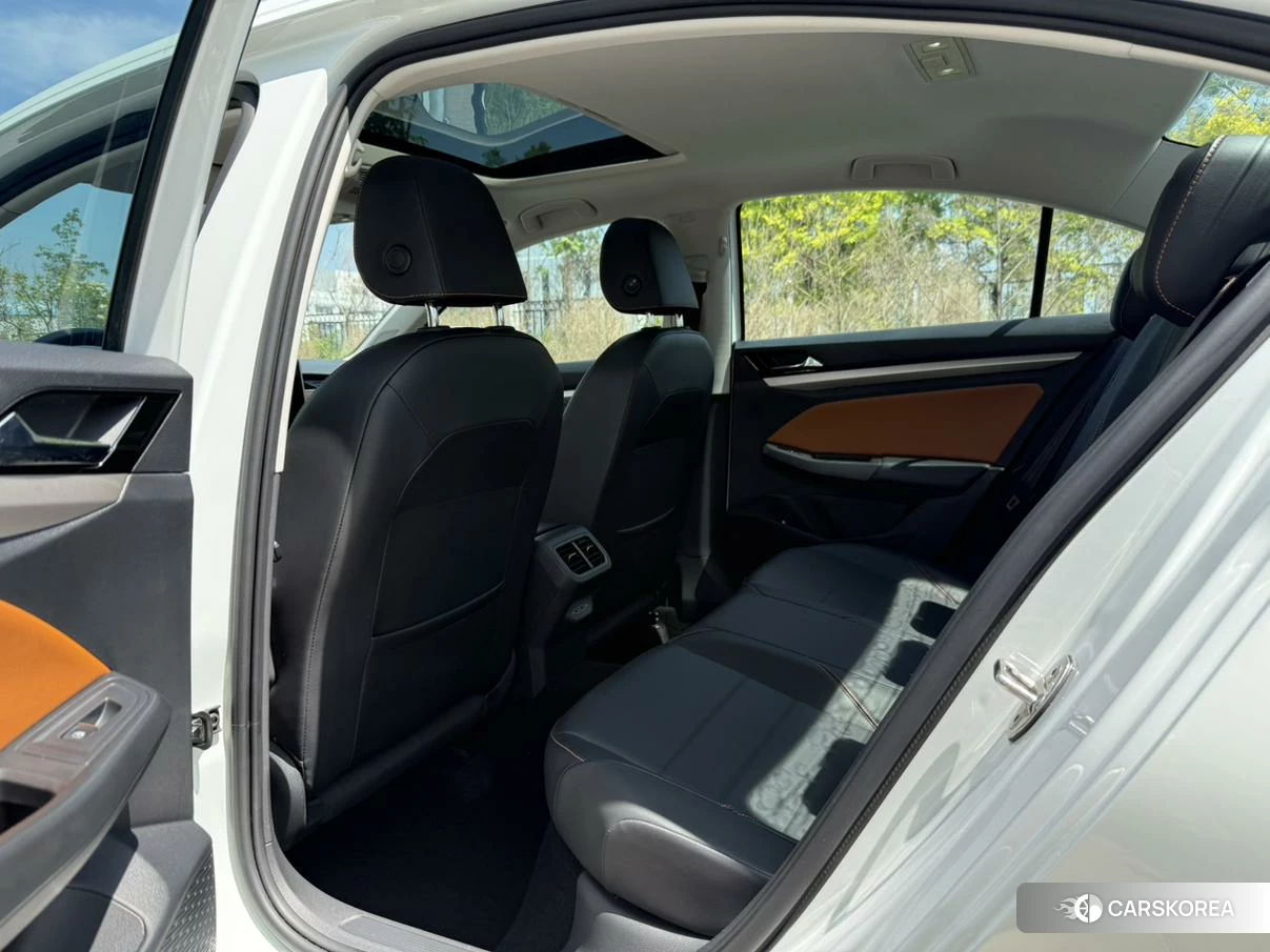 Volkswagen Bora id 4504675 из Китая 9