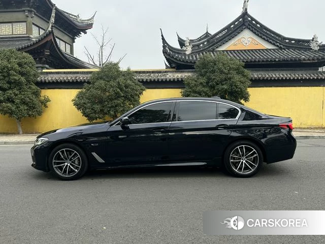 BMW 5 series PHEV id 4334942 из Китая 8