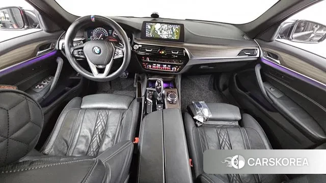 BMW 5 Series (G30) id 3000580 из Кореи 17