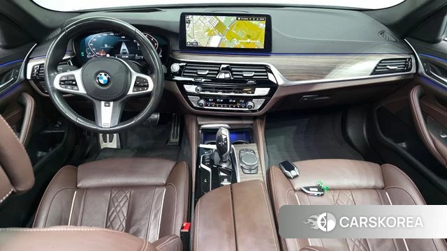 BMW 5 Series (G30) id 4651522 из Кореи 17