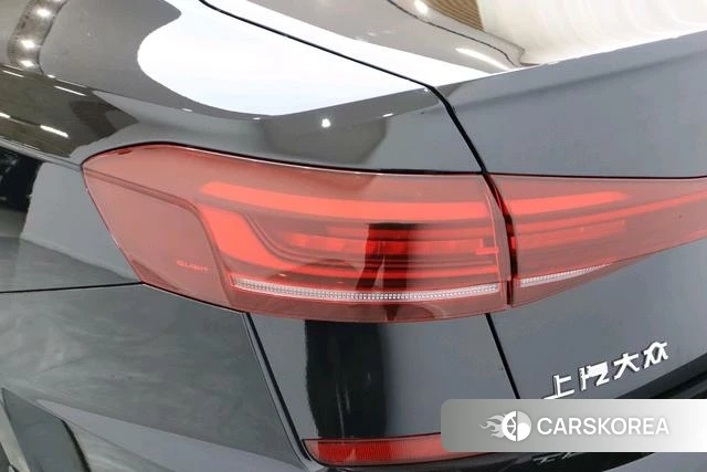 Volkswagen Passat id 4258631 из Китая 17