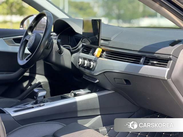 Audi A4L id 4313304 из Китая 14