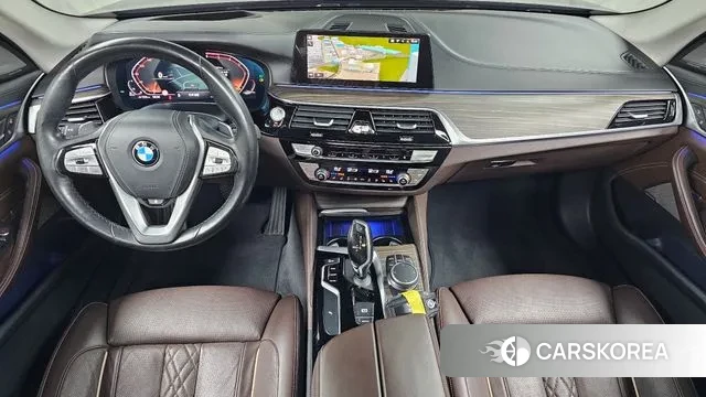 BMW 5 Series (G30) id 3422511 из Кореи 17