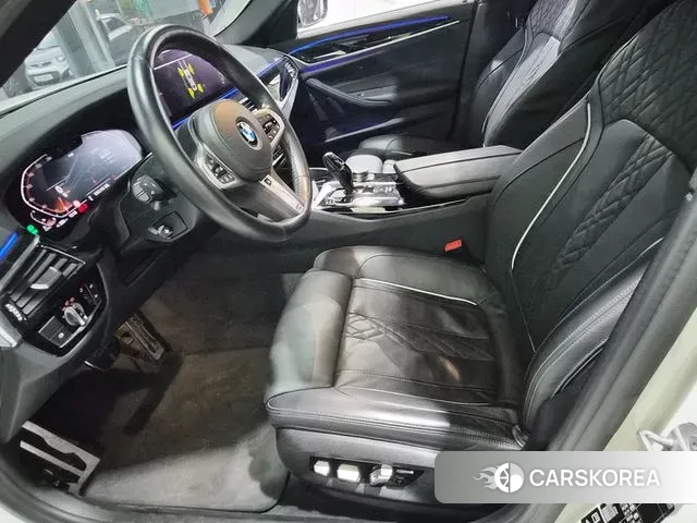 BMW 5 Series (G30) id 3488803 из Кореи 14