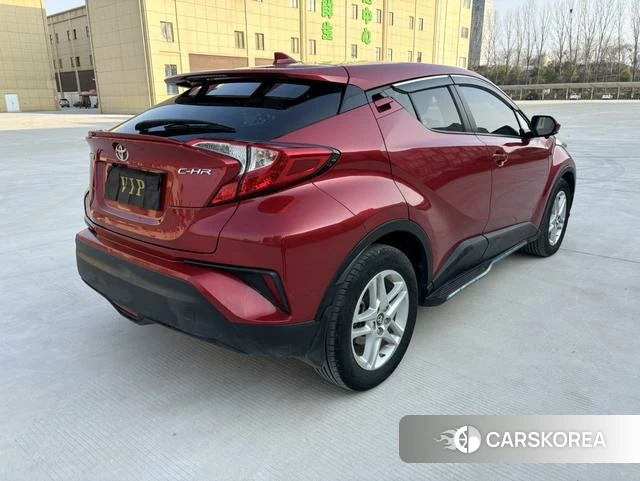 Toyota C-HR id 4257669 из Китая 11