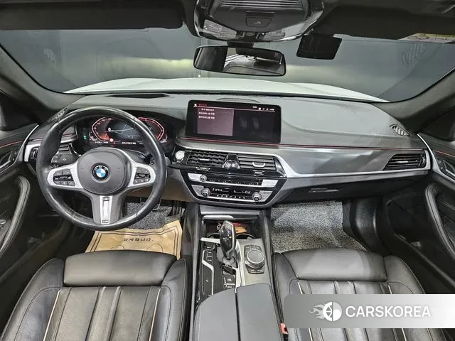 BMW 5 Series (G30) id 3354535 из Кореи 17