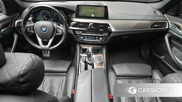 BMW 5 Series (G30) id 4882703 из Кореи 30