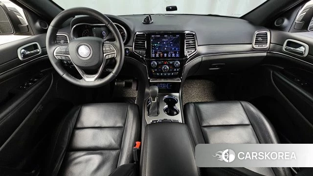 Jeep Grand Cherokee id 4447017 из Кореи 31