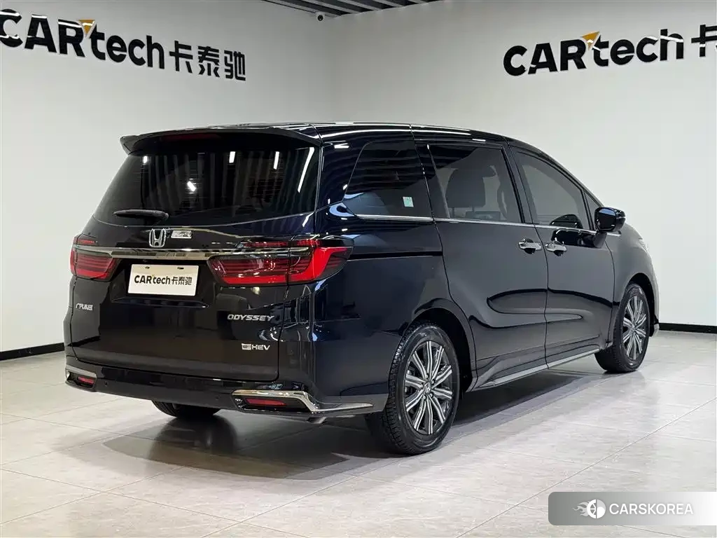 Honda Odyssey id 4515448 из Китая 24