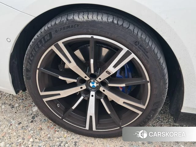 BMW 5 Series (G60) id 4254975 из Кореи 17
