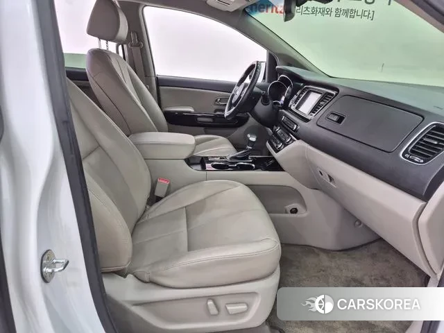 Kia The New Carnival id 3595433 из Кореи 17