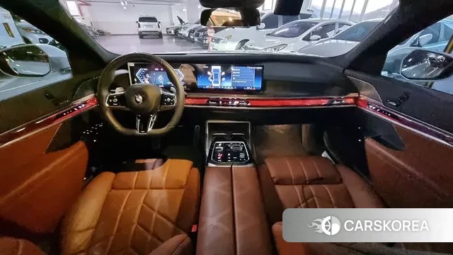 BMW 7 Series (G70) id 3393861 из Кореи 17