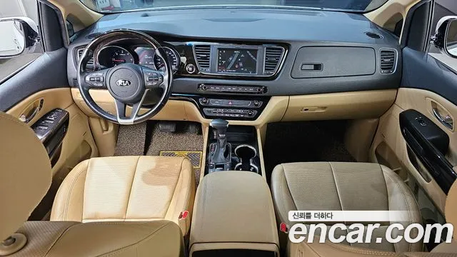 Kia The New Carnival id 2850453 из Кореи 17