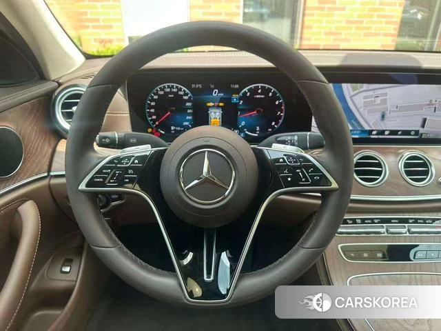 Mercedes-Benz E-class id 4256999 из Китая 20
