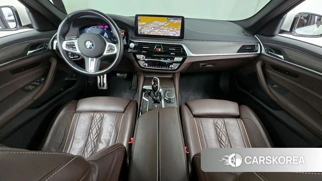 BMW 5 Series (G30) id 3860651 из Кореи 17