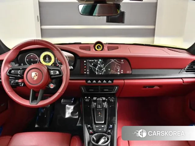 Porsche 911(992) id 3585424 из Кореи 17