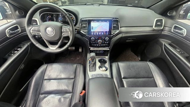 Jeep Grand Cherokee id 3955524 из Кореи 17