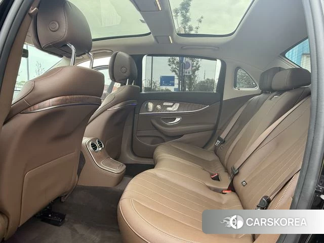 Mercedes-Benz E-class id 4264920 из Китая 12