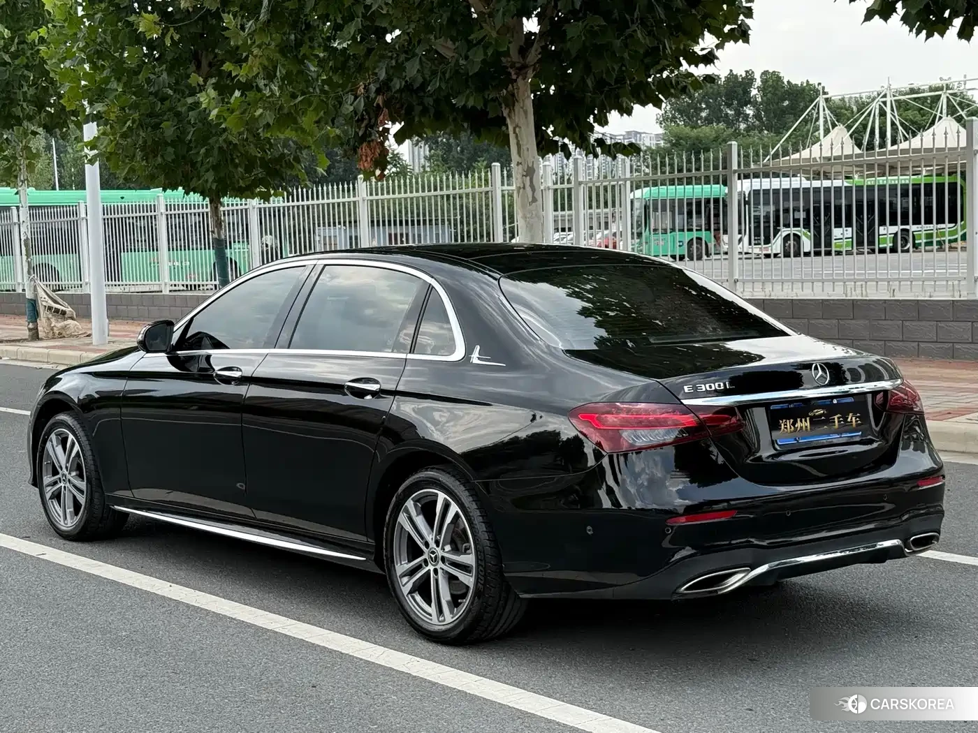Mercedes-Benz E-Class id 4680822 из Китая 18