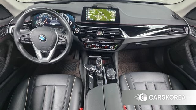 BMW 5 Series (G30) id 4403339 из Кореи 30