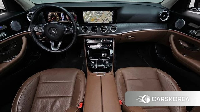 Mercedes-Benz E-Class W213 id 4286113 из Кореи 31