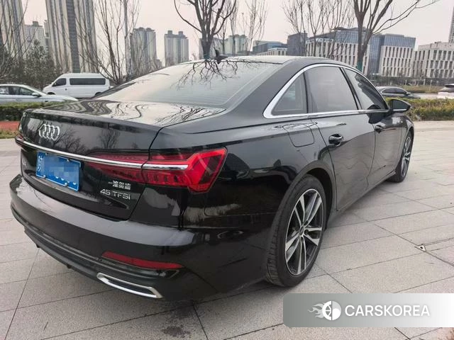 Audi A6L id 4271472 из Китая 7
