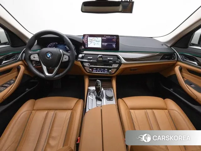 BMW 5 Series (G30) id 3258364 из Кореи 17