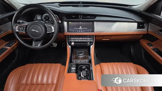 Jaguar XF (X260) id 3677142 из Кореи 17