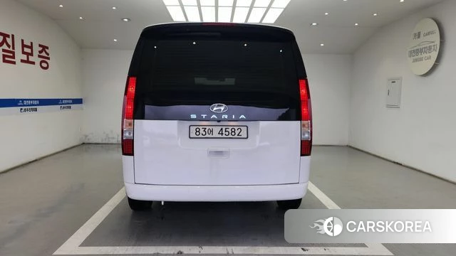 Hyundai Staria id 4355713 из Кореи 17