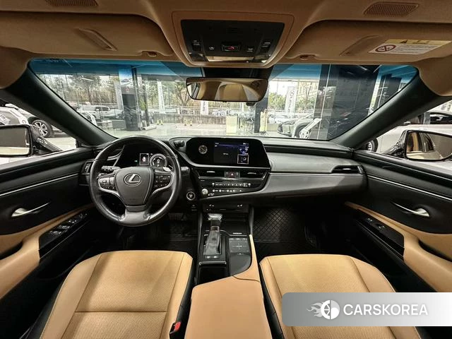 Lexus ES id 4279299 из Китая 18