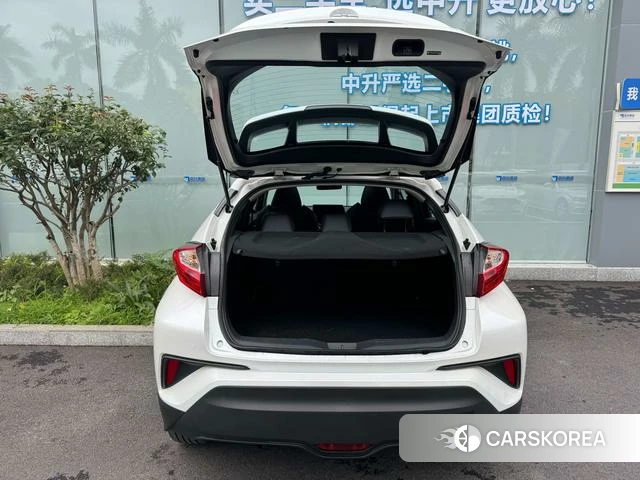 Toyota C-HR id 4333582 из Китая 9