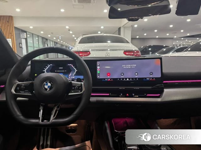 BMW 5 Series (G60) id 3909415 из Кореи 14