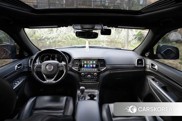 Jeep Grand Cherokee id 3936275 из Кореи 17