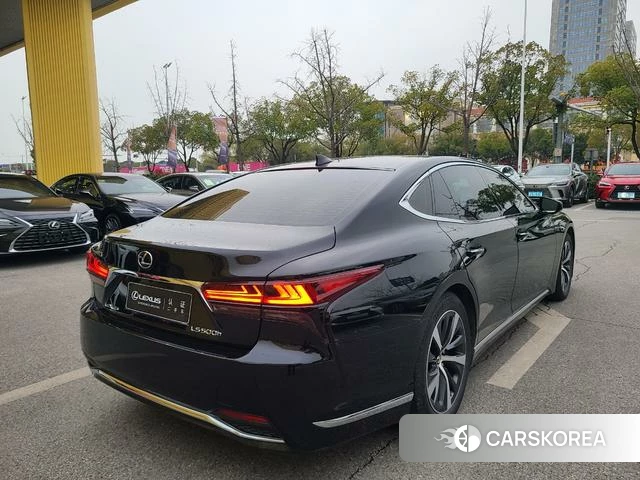 Lexus LS id 4241962 из Китая 9