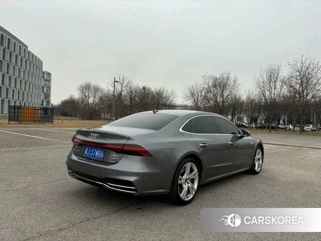 Audi A7L id 4279181 из Китая 7