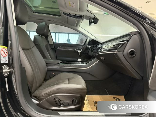 Audi A8 id 4240809 из Китая 13