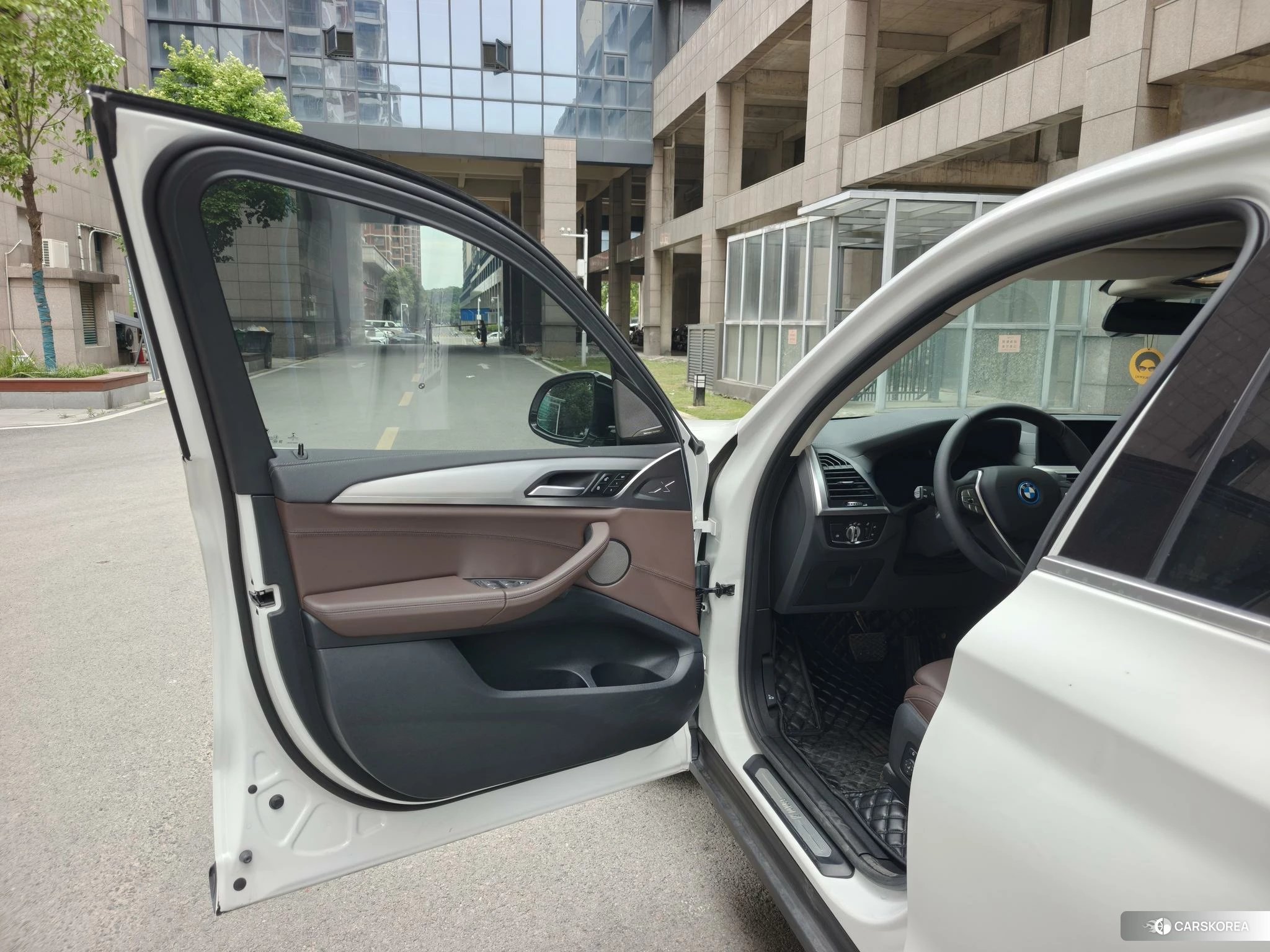 BMW iX3 id 4514720 из Китая 23