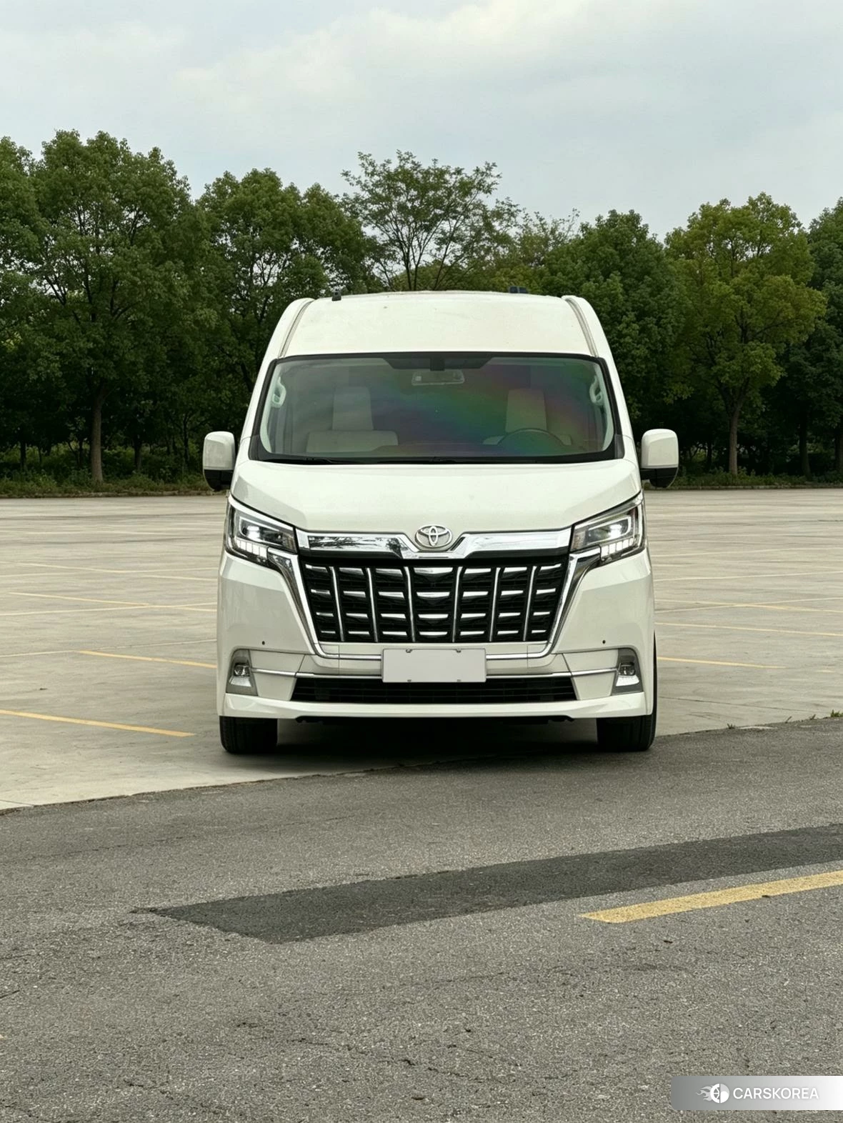 Toyota Hiace id 4452702 из Китая 8