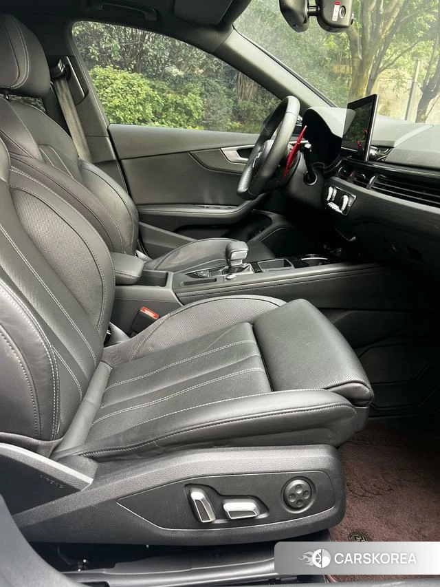 Audi A4L id 4258864 из Китая 7