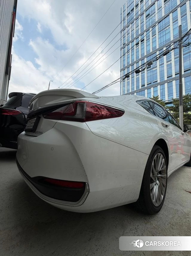 Lexus ES300h 7th generation id 4474900 из Кореи 16