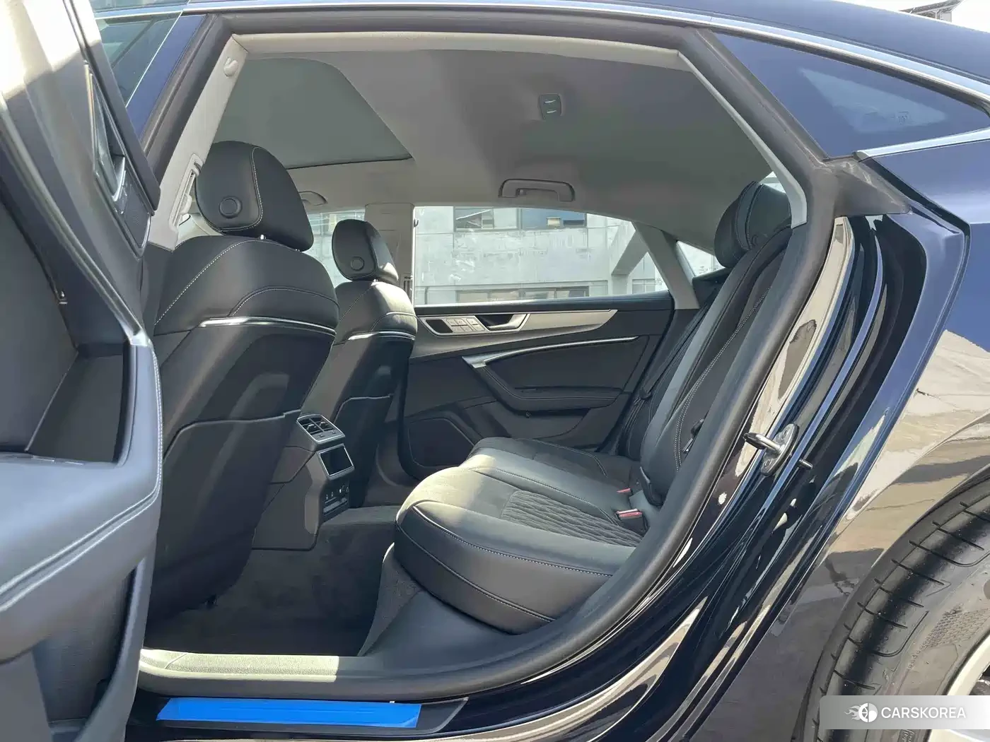 Audi A7L id 4514224 из Китая 10
