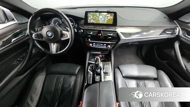 BMW 5 Series (G30) id 3925166 из Кореи 17