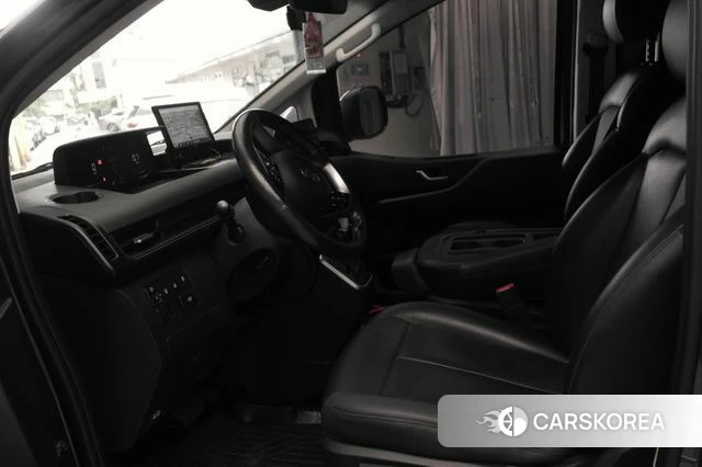Hyundai Staria id 4680915 из Кореи 17
