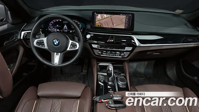 BMW 5 Series (G30) id 2387331 из Кореи 17