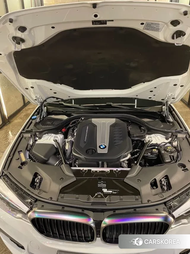 BMW 5 Series (G30) id 3319692 из Кореи 7