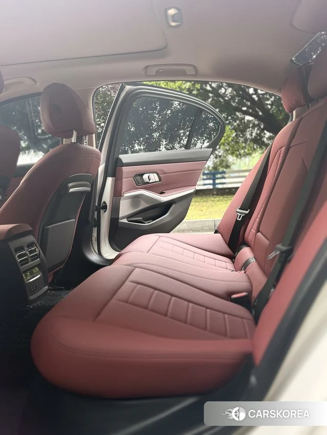 BMW 3 series id 4307380 из Китая 13