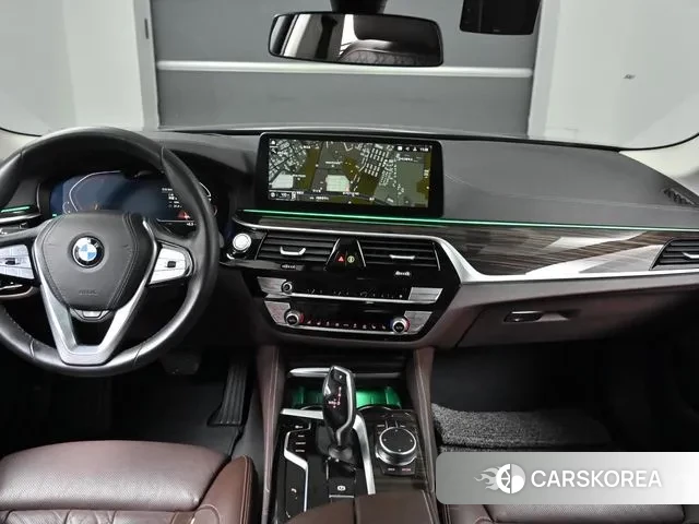 BMW 5 Series (G30) id 3555609 из Кореи 17