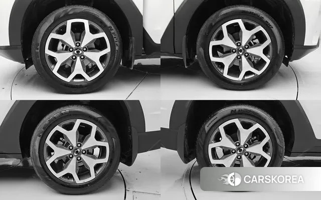 Ssangyong The New Torres id 3560355 из Кореи 17