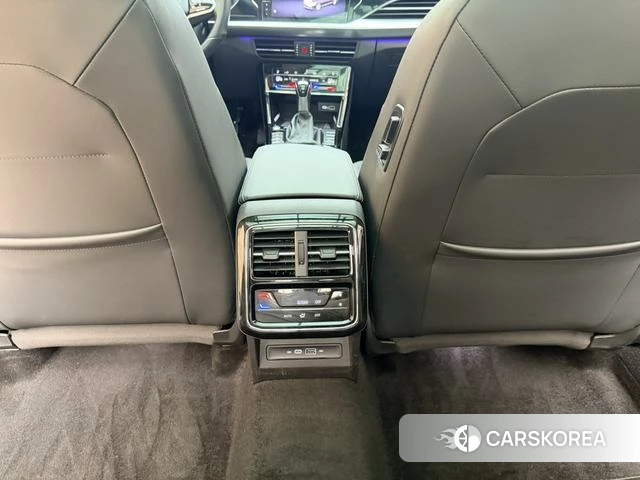 Volkswagen Passat id 4353352 из Китая 14