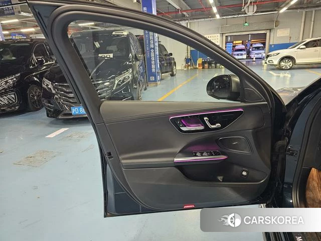 Mercedes-Benz Class C id 4238678 из Китая 19